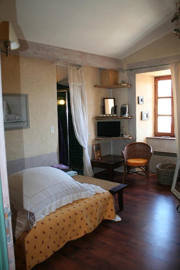 Chambre D'Hotes La Romarine Barnave Экстерьер фото
