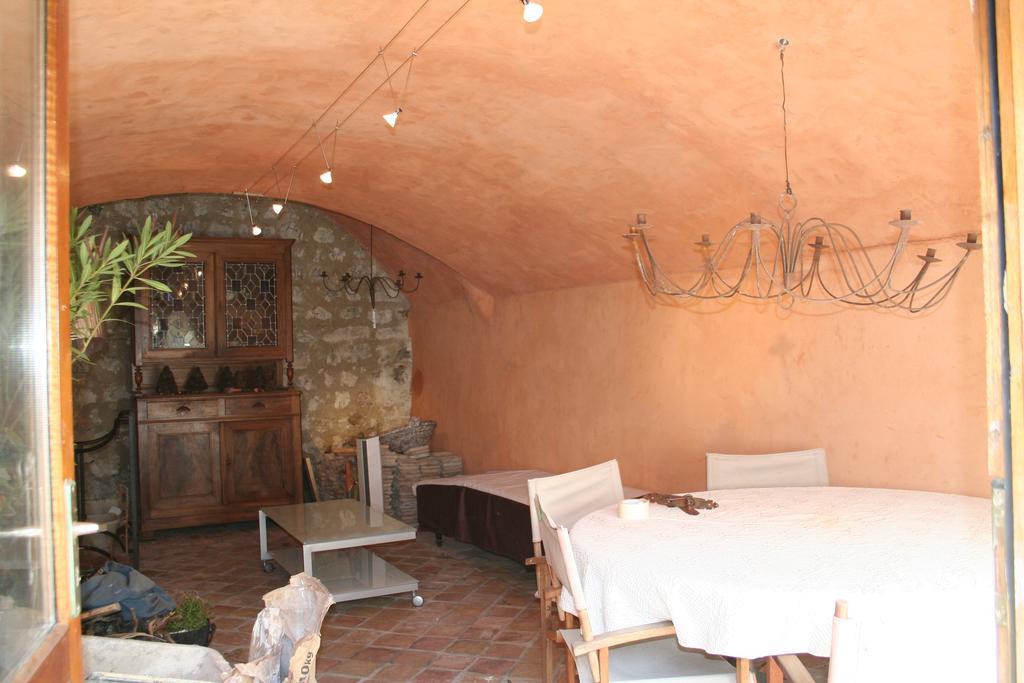 Chambre D'Hotes La Romarine Barnave Экстерьер фото