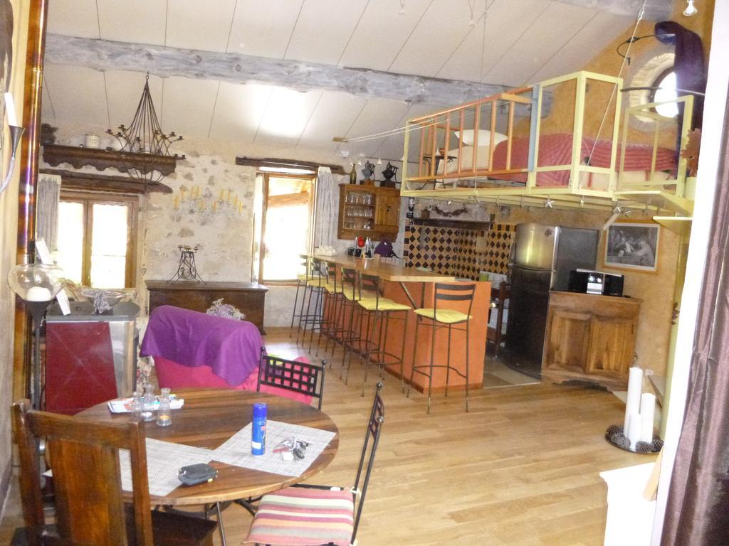Chambre D'Hotes La Romarine Barnave Номер фото